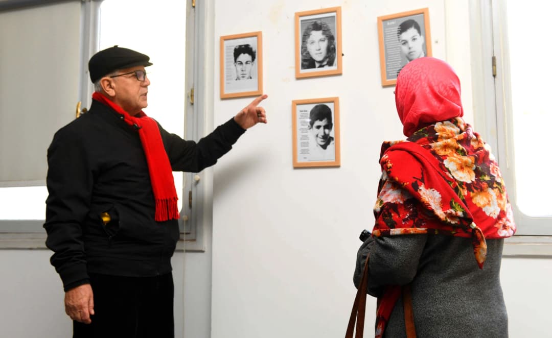 معرض "قصائد وصور" للشاعر رشيد رزاقي