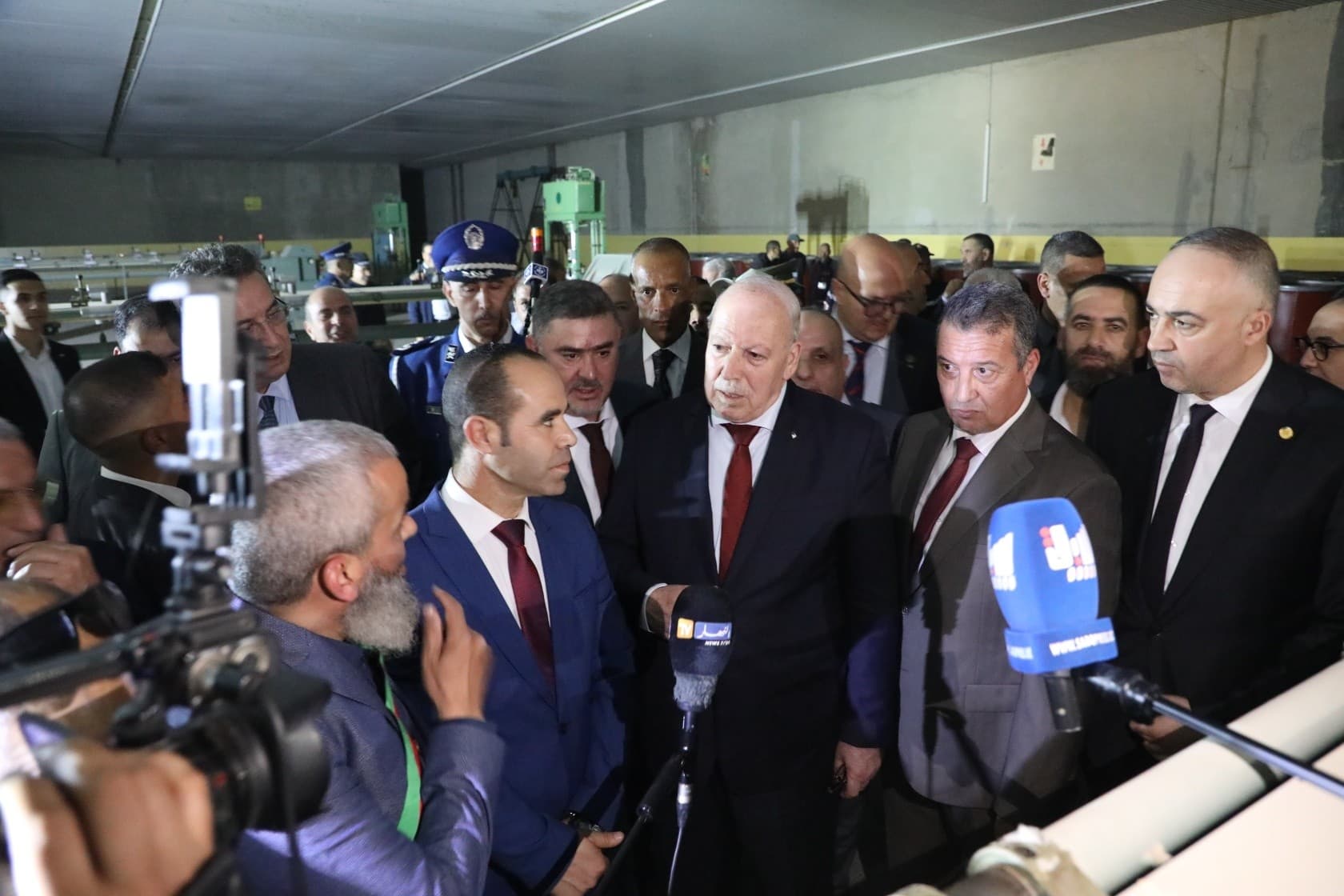 ضرورة إعادة بعث النسيج الصناعي وتعزيز الإنتاج الوطني