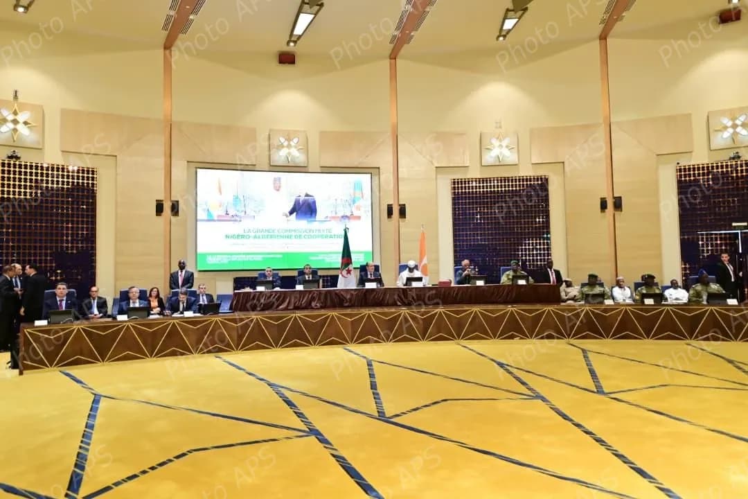  الوزير الأول يترأس بنيامي مع نظيره النيجري افتتاح أشغال اللجنة الكبرى المشتركة للتعاون