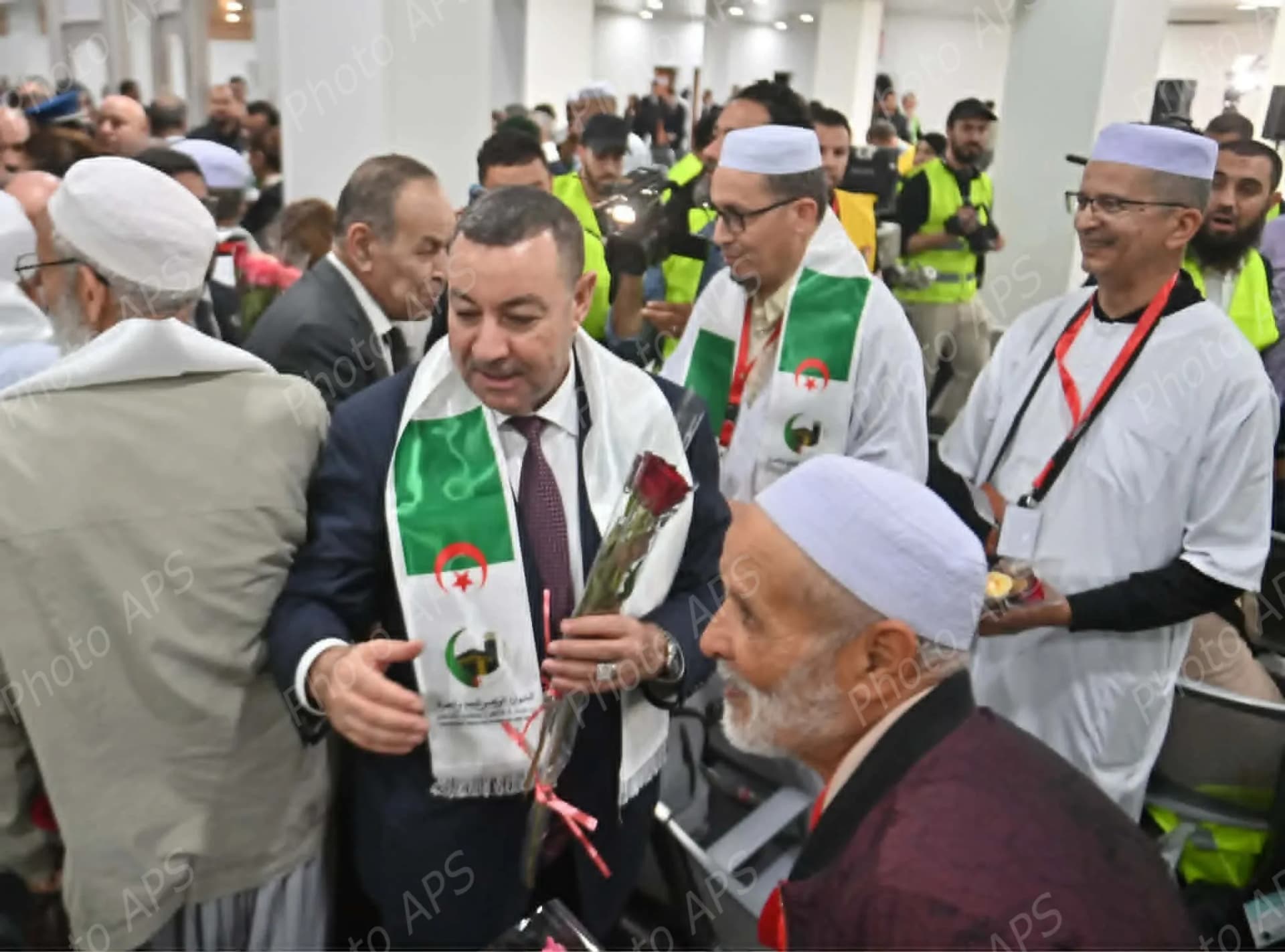 حج 1447هـ/2026م: مغادرة أول فوج من الحجاج  الجزائريين إلى البقاع المقدسة