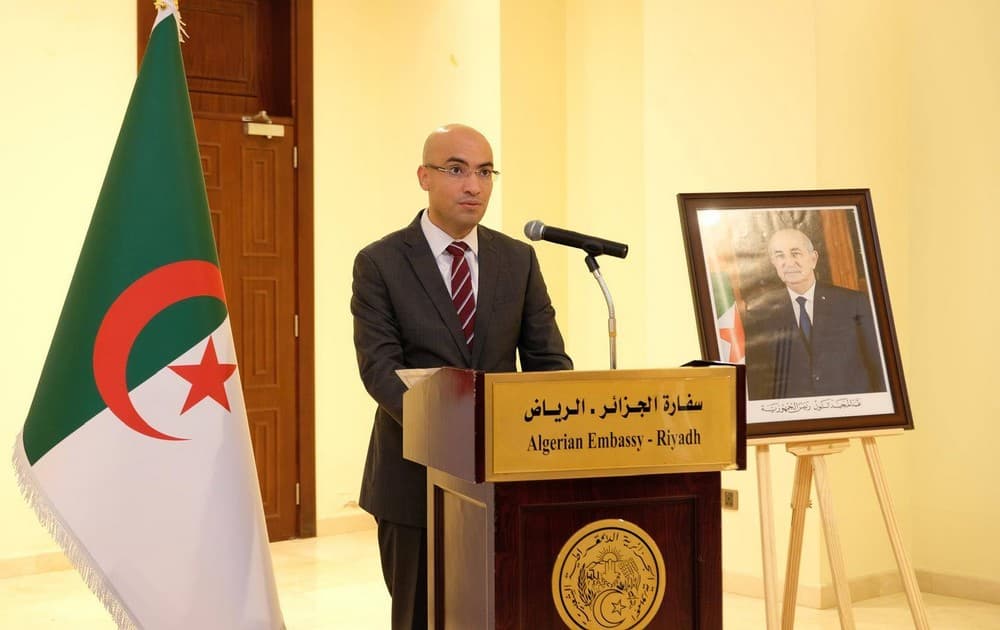 شايب يلتقي بالرياض مع أفراد من الجالية الجزائرية المقيمين بالمملكة العربية السعودية