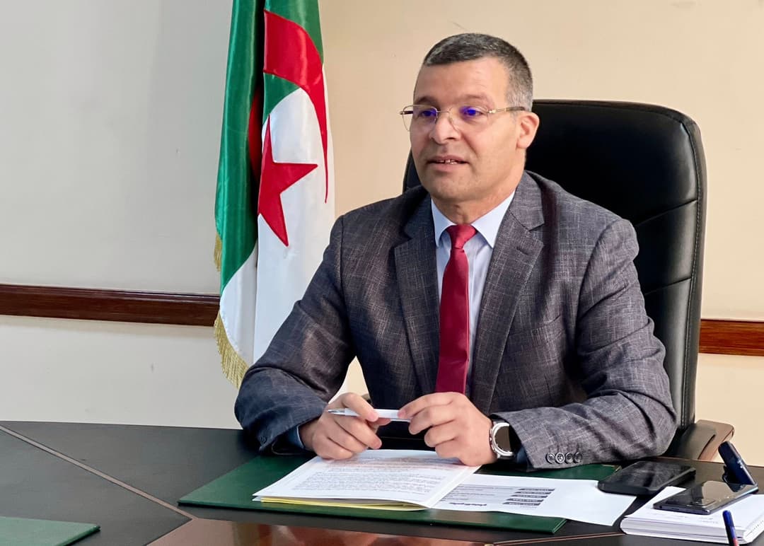 "الوكالة الجزائرية لترقية الاستثمار تبحث تعزيز الشراكة مع صالة "استثمر في عمان