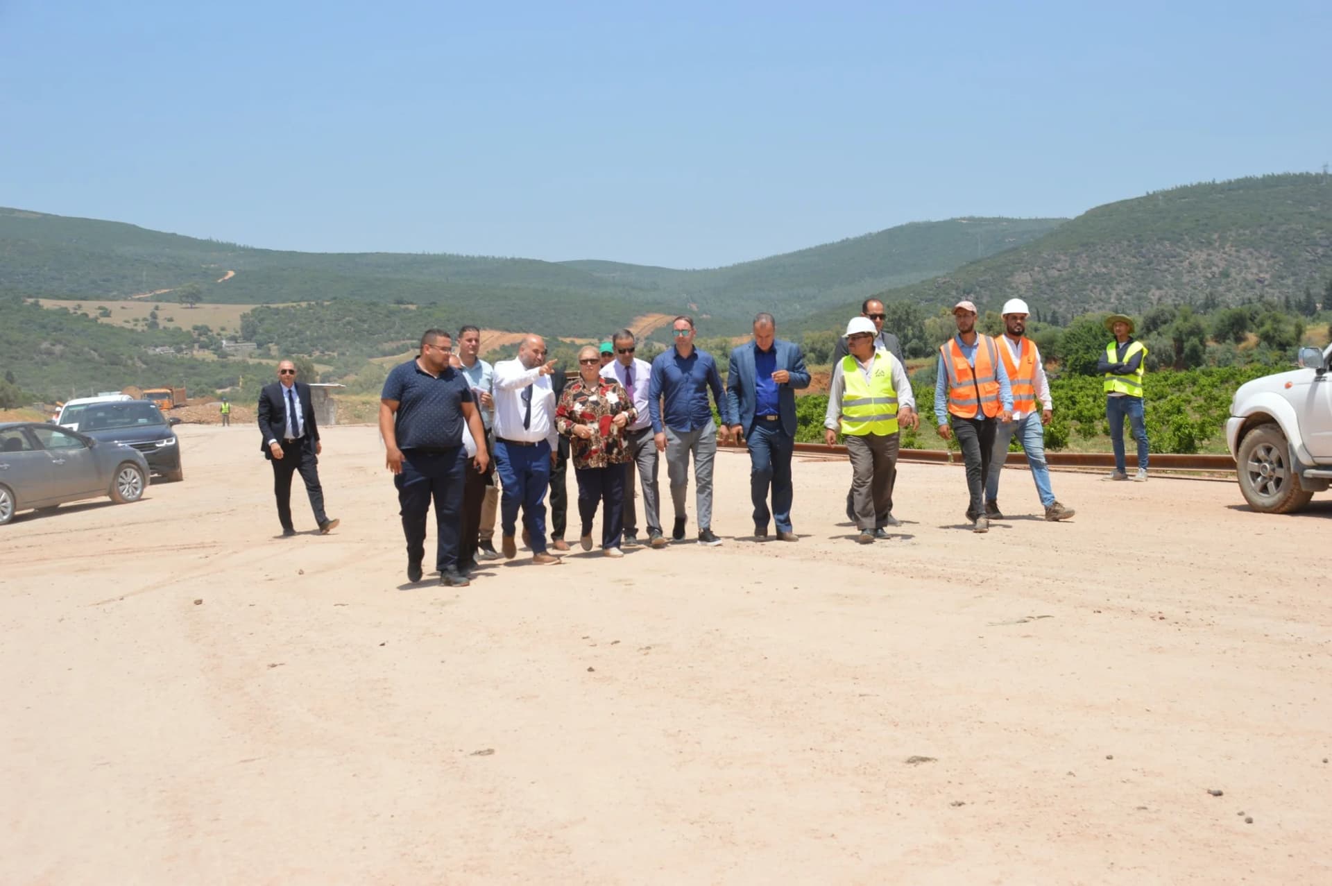 #خرجة_ميدانية...  #مشروع_ازدواجية_تصحيح_وعصرنة_خط_السكة الحديدية المنجمي_للشرق عنابة- بوشقوف- تبسة - جبل العنق- بلاد الحدبة محل متابعة ميدانية من طرف السيدة الوالي...🚧