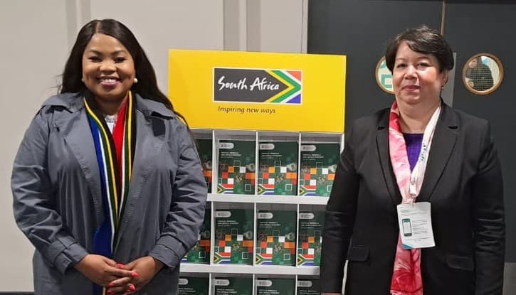 السيدة طافر تجري لقاءات ثنائية خلال فعالية التعدين العالمية بلندن