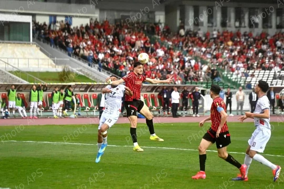 كأس الكونفدرالية الإفريقية / اتحاد الجزائر - أولمبيك آسفي (0-0)