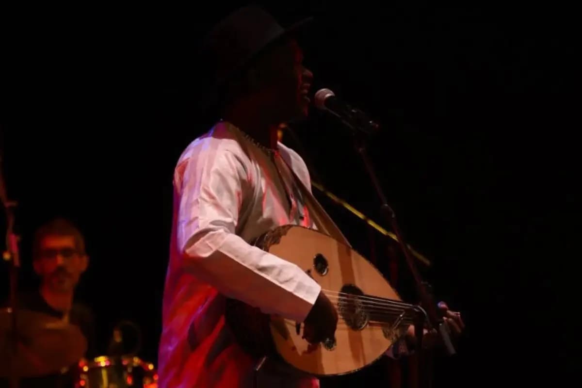 فرقة تيكوباوين