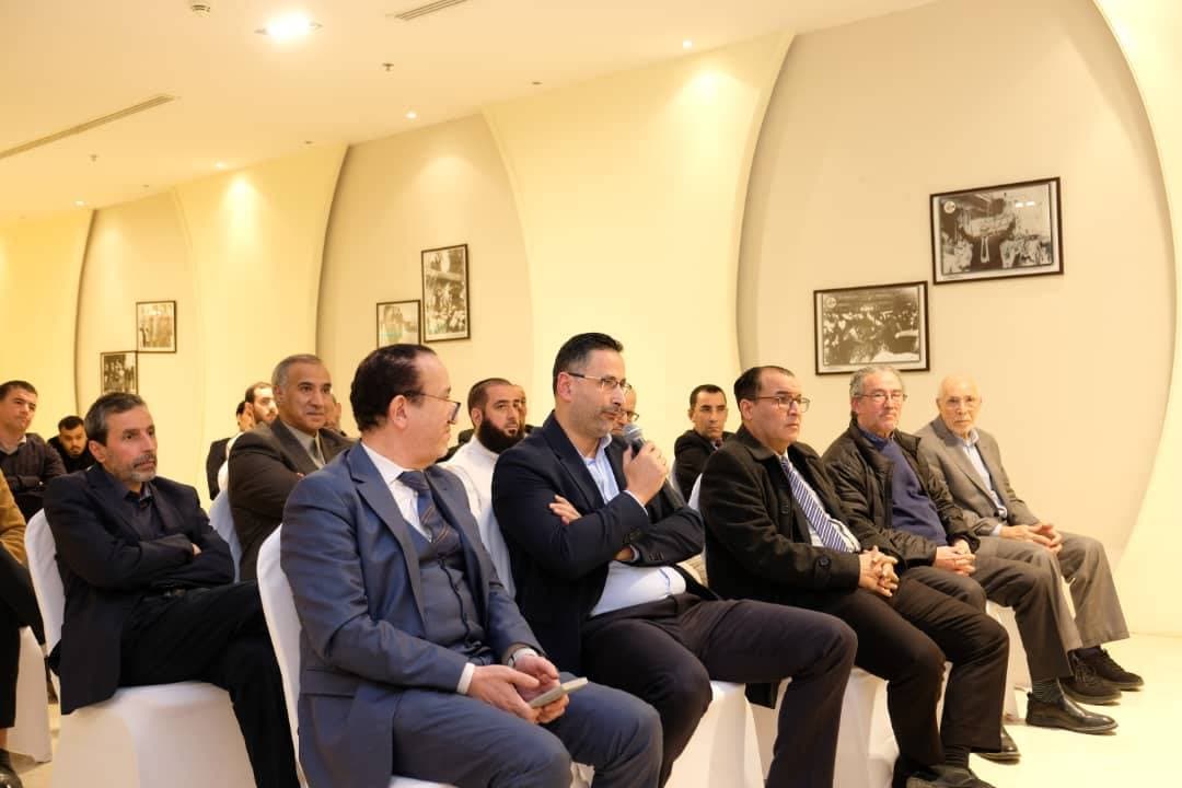 شايب يلتقي بالرياض مع أفراد من الجالية الجزائرية المقيمين بالمملكة العربية السعودية