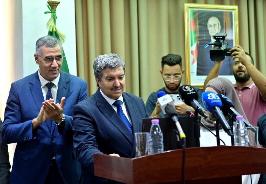 وزير الاتصال