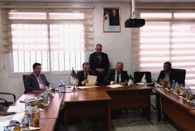 دواجن: اتفاقية بين الديوان الوطني لتغذية الأنعام وفيدرالية المربين لضمان استقرار الأسعار