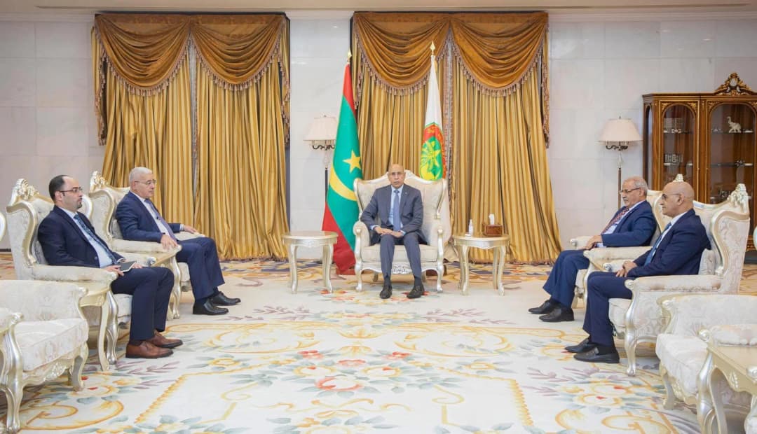 رئيس الجمهورية الإسلامية الموريتانية يستقبل رئيس المجلس الشعبي الوطني