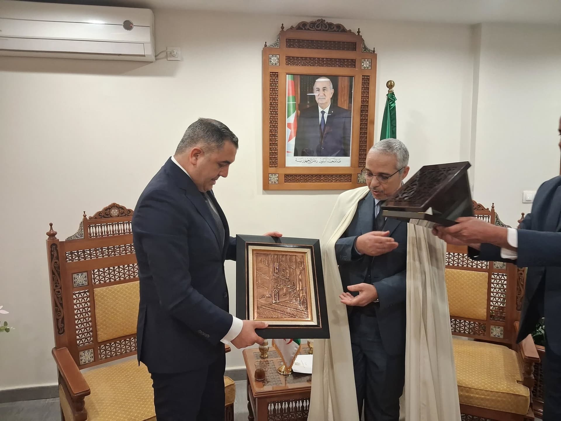 رئيس المجلس الإسلامي الأعلى يستقبل سفير مصر بالجزائر 