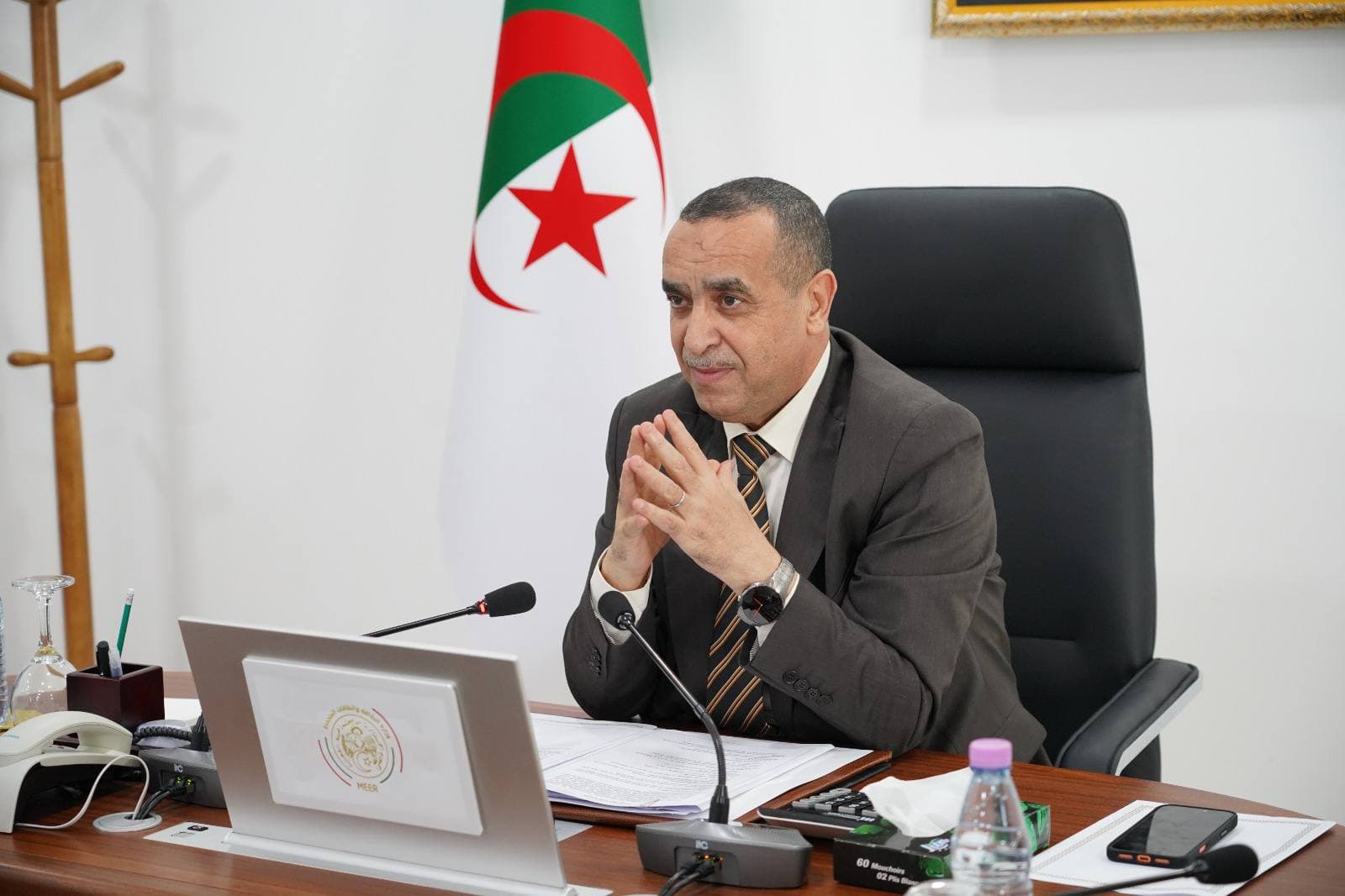 السيد عجال يبحث سبل تعزيز التعاون مع نظيره الايفواري