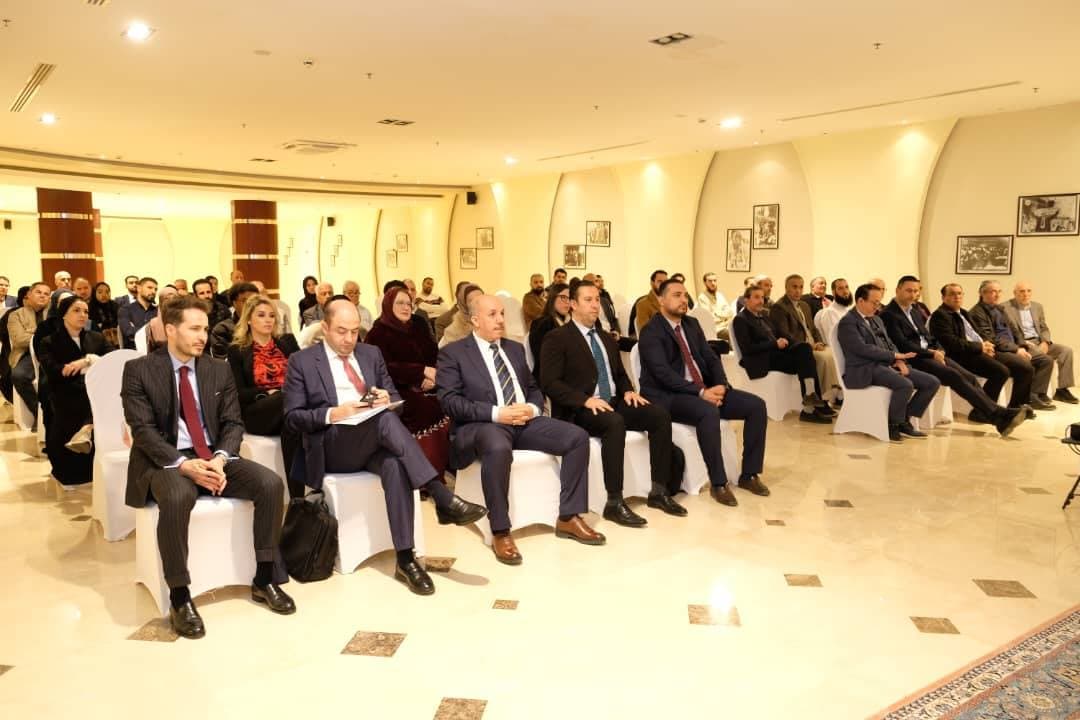 شايب يلتقي بالرياض مع أفراد من الجالية الجزائرية المقيمين بالمملكة العربية السعودية