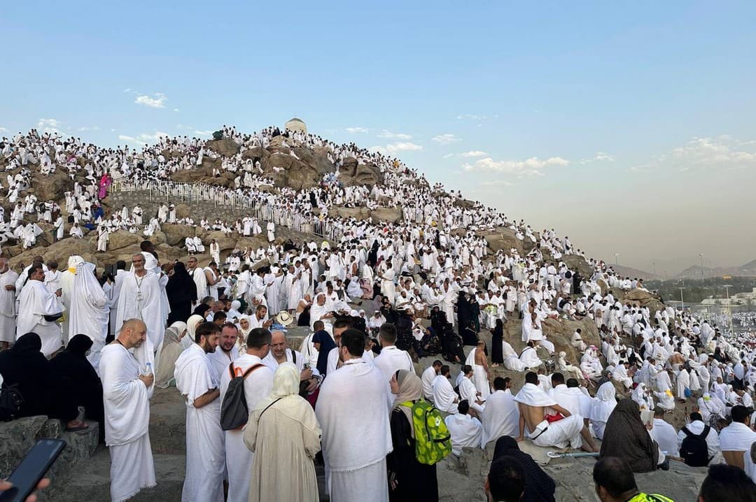 أزيد من 1.5 مليون حاج بجبل عرفة لأداء أحد الأركان الأساسية لمناسك الحج