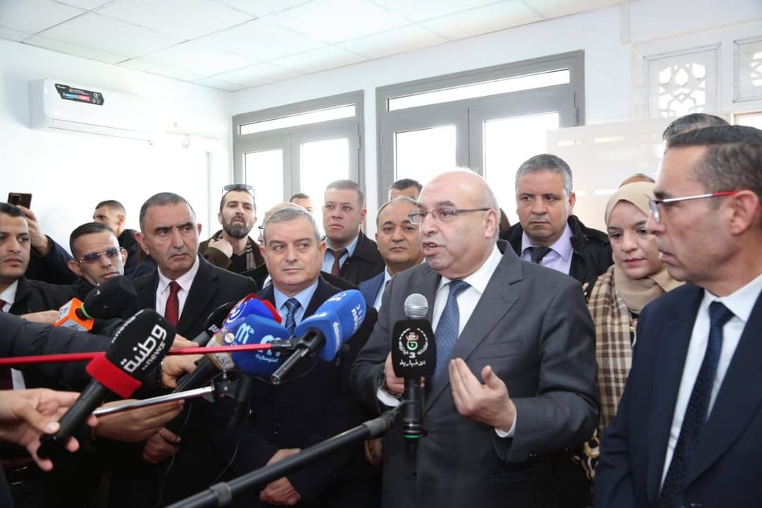  السيد قويدري يشرف على إعادة بعث مشروع الوحدة الصناعية لإنتاج المواد الأولية واللقاحات البيطرية