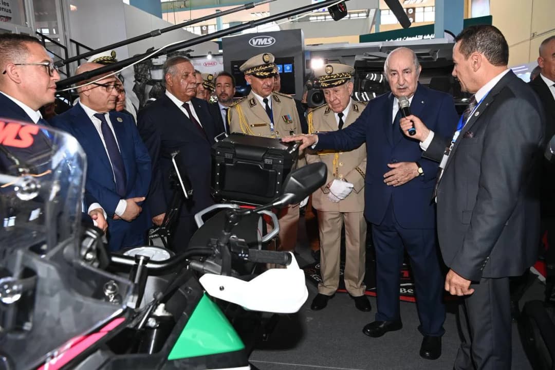 رئيس الجمهورية السيد عبد المجيد تبون لدى اشرافه على افتتاح الطبعة ال56 لمعرض الجزائر الدولي