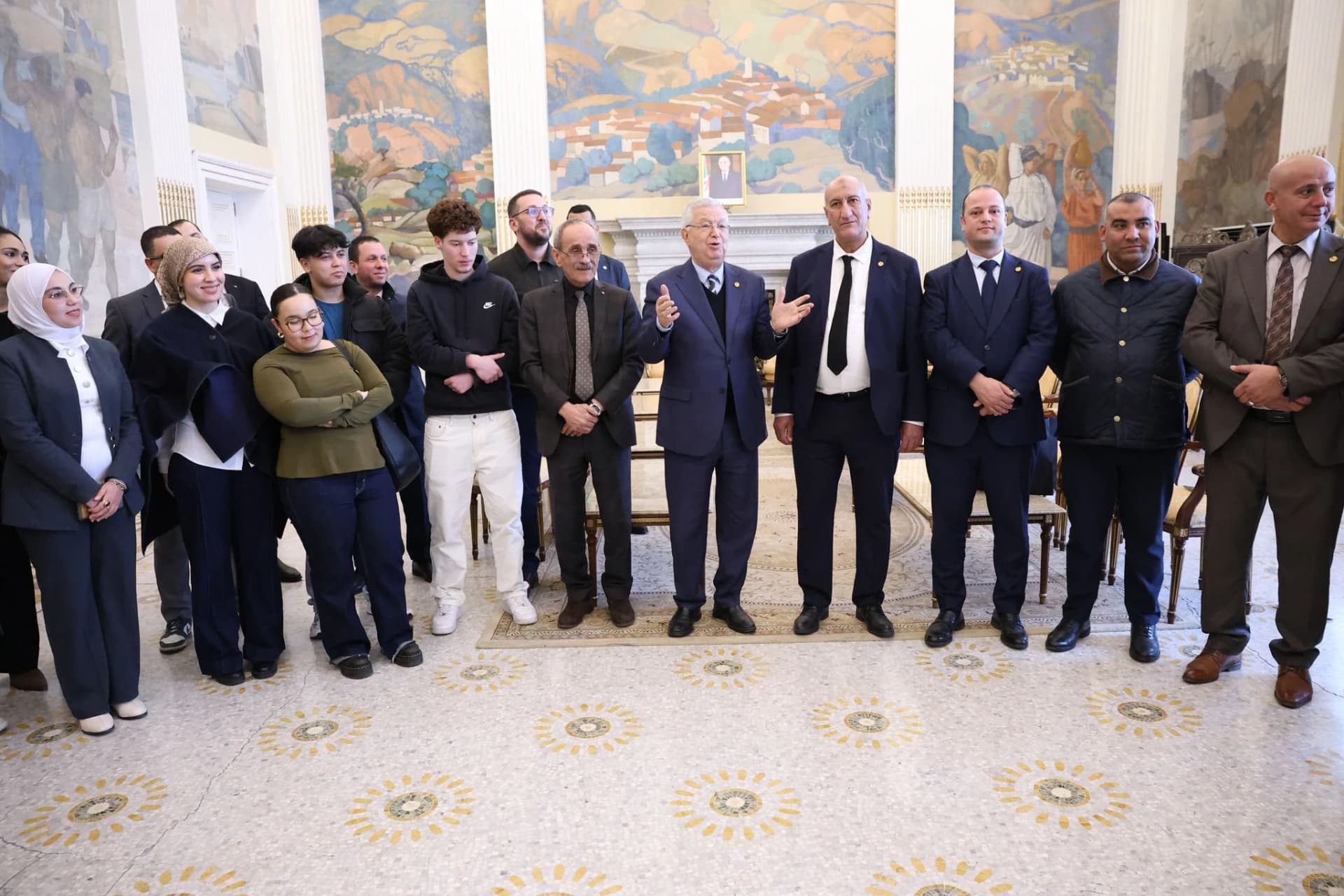 السيد ناصري يستقبل وفدا من أبناء الجالية الوطنية المقيمة بالخارج 