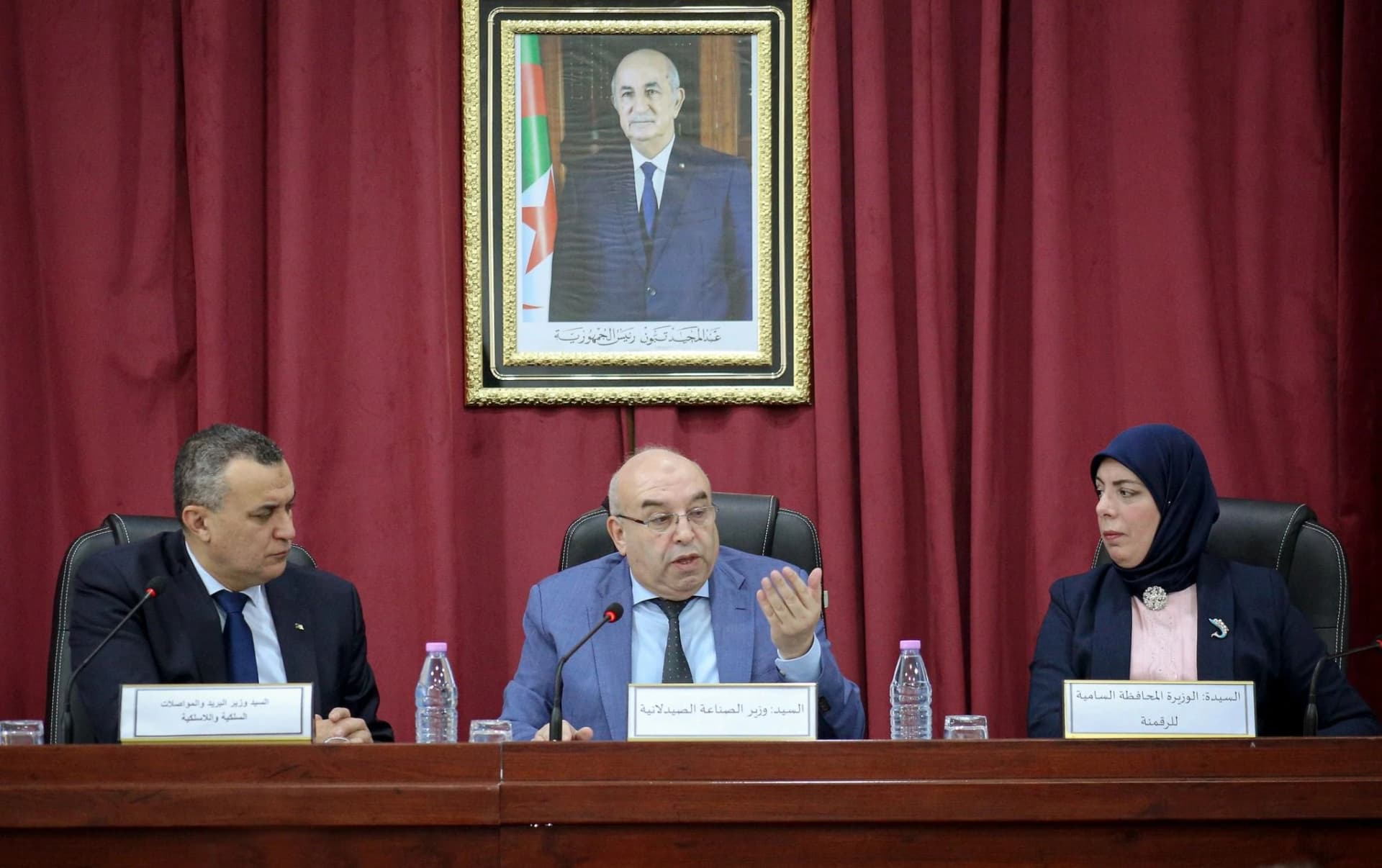 مواد صيدلانية: اجتماع وزاري مشترك لدراسة مشروع نظام معلوماتي لمتابعة 
