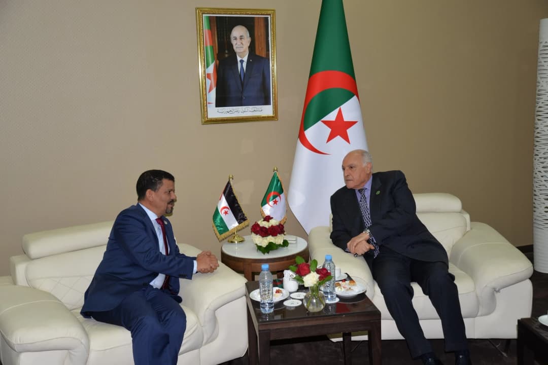 عطاف يستقبل نظيره الصحراوي