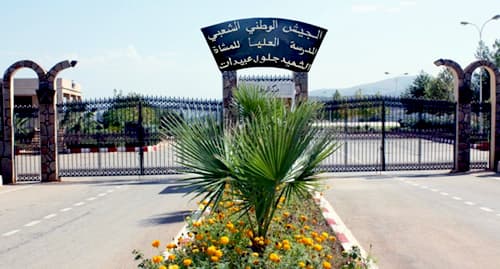 قائد القوات البرية يشرف على تخرج دفعات من الضباط وضباط الصف بالمدرسة العليا للمشاة بشرشال  