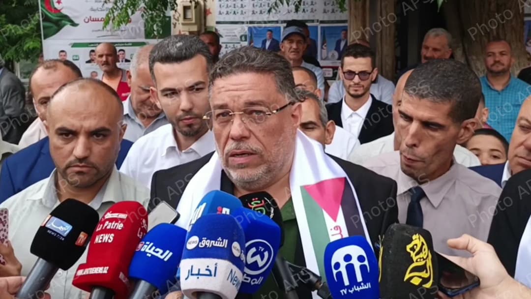 عصماني يدعو من تلمسان إلى المشاركة "بقوة"واختيار الأكفاء