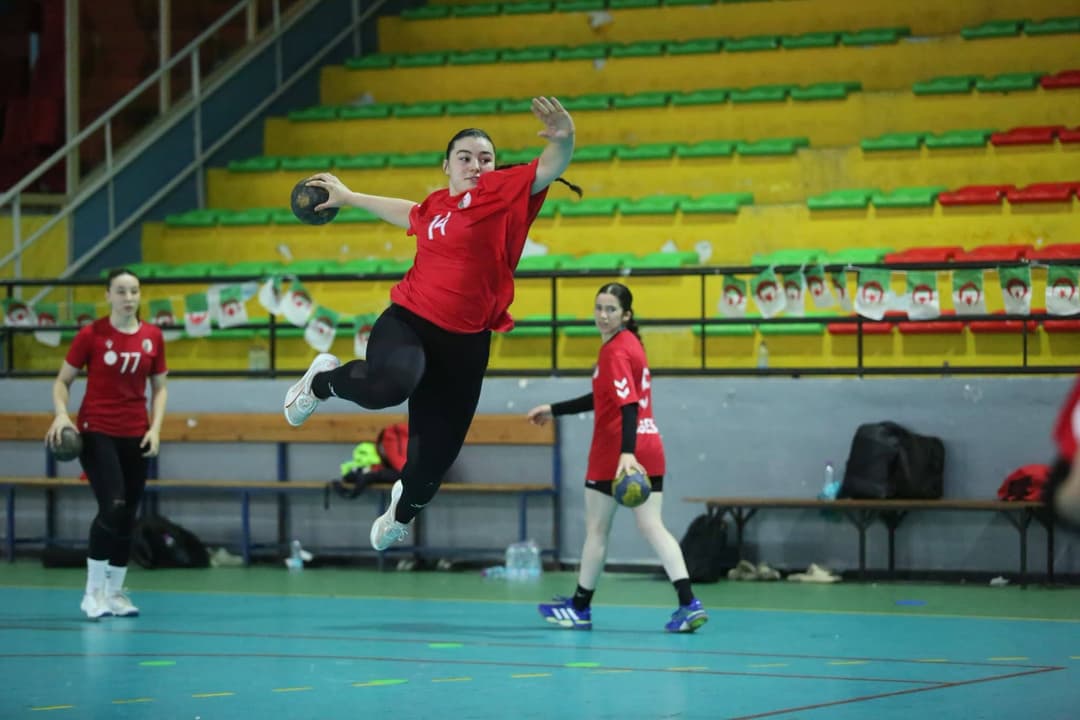المنتخب الوطني في تربص تحضيري بالجزائر العاصمة