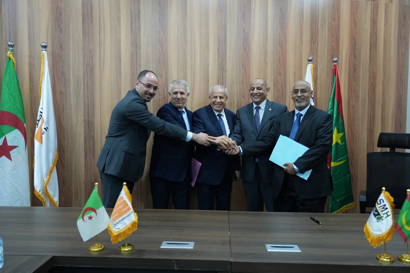 الرئيس المدير العام لمجمع سوناطراك يقوم بزيارة عمل إلى الجمهورية الإسلامية الموريتانية