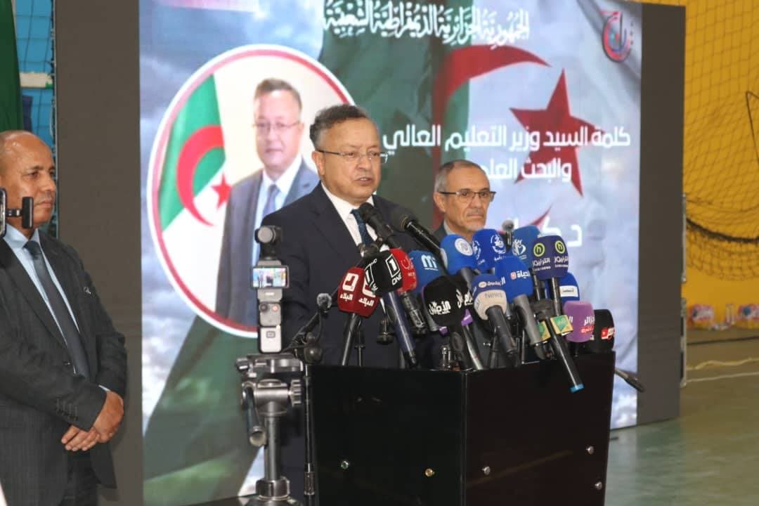 السيد بداري يشرف من بسكرة على إعطاء إشارة انطلاق الطبعة ال19 للألعاب الوطنية الجامعية