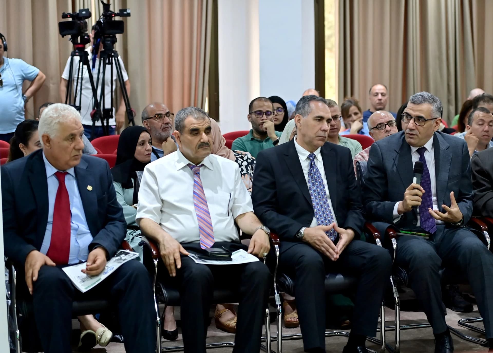 منتدى الذاكرة لوكالة  الأنباء الجزائرية, تحت عنوان "دور الإعلام والأرشيف في خدمة وتعزيز  الذاكرة الوطنية"