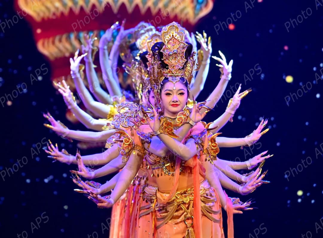 ....حفل فني صيني بمناسبة "عيد الربيع" الصيني