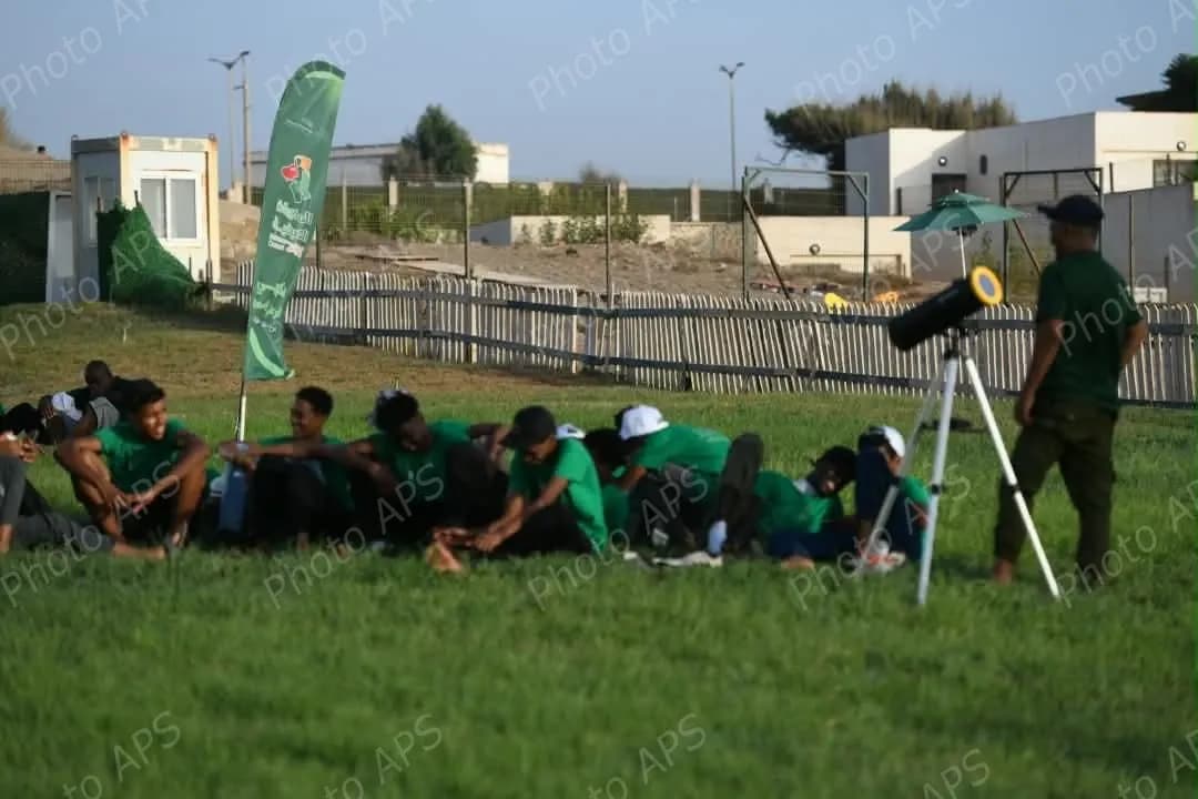 رصد كسوف الشمس في سماء الجزائر عبر مختلف ولايات الوطن