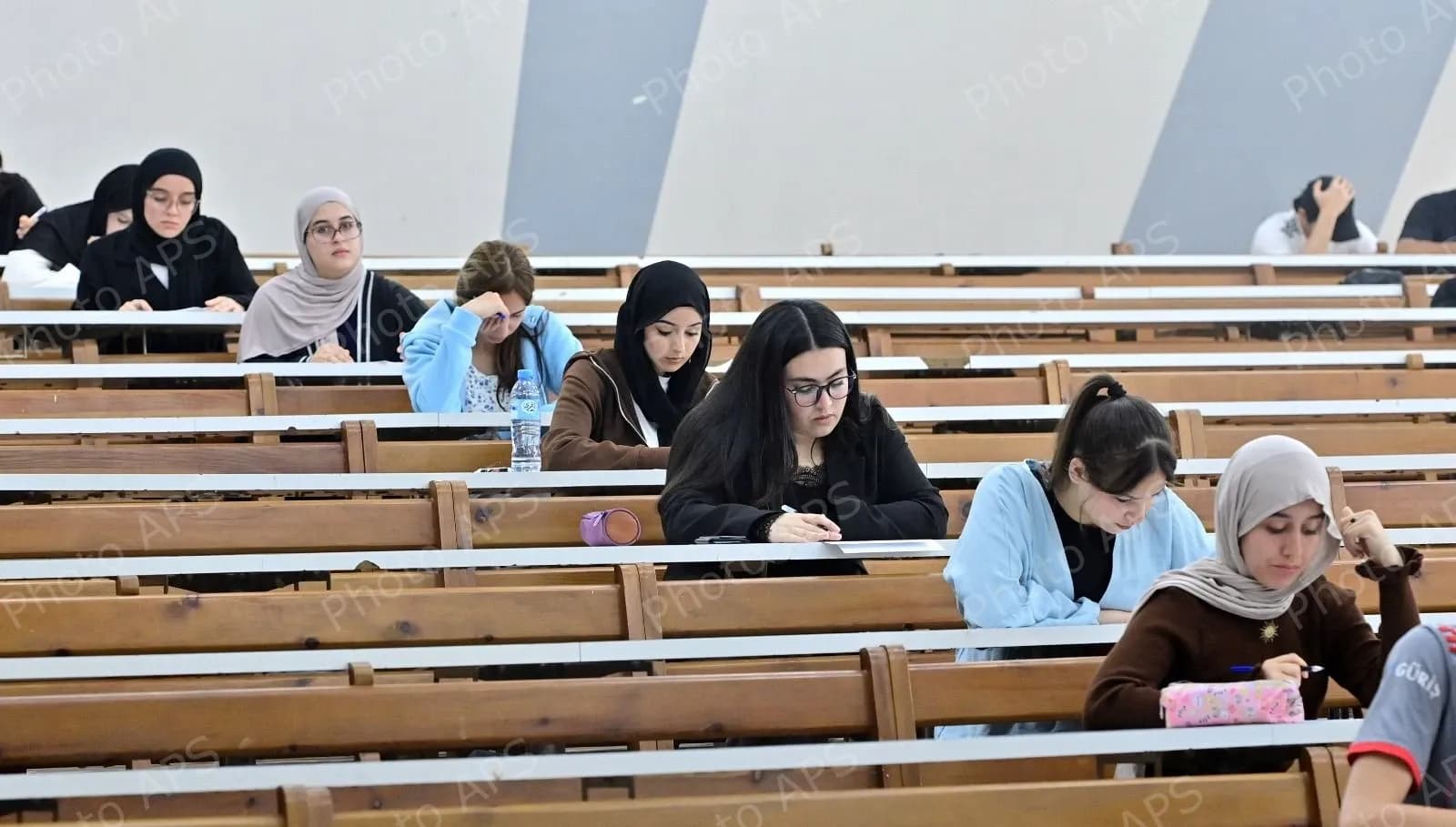 الجزائر تحيي الذكرى الـ70 وسط تحولات هامة في مسار ترقية جودة التعليم وعصرنته