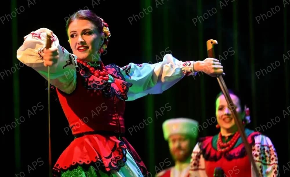 فرقة كورال القوزاق لموسكو تحيي حفلاً باهراً بأوبرا الجزائر