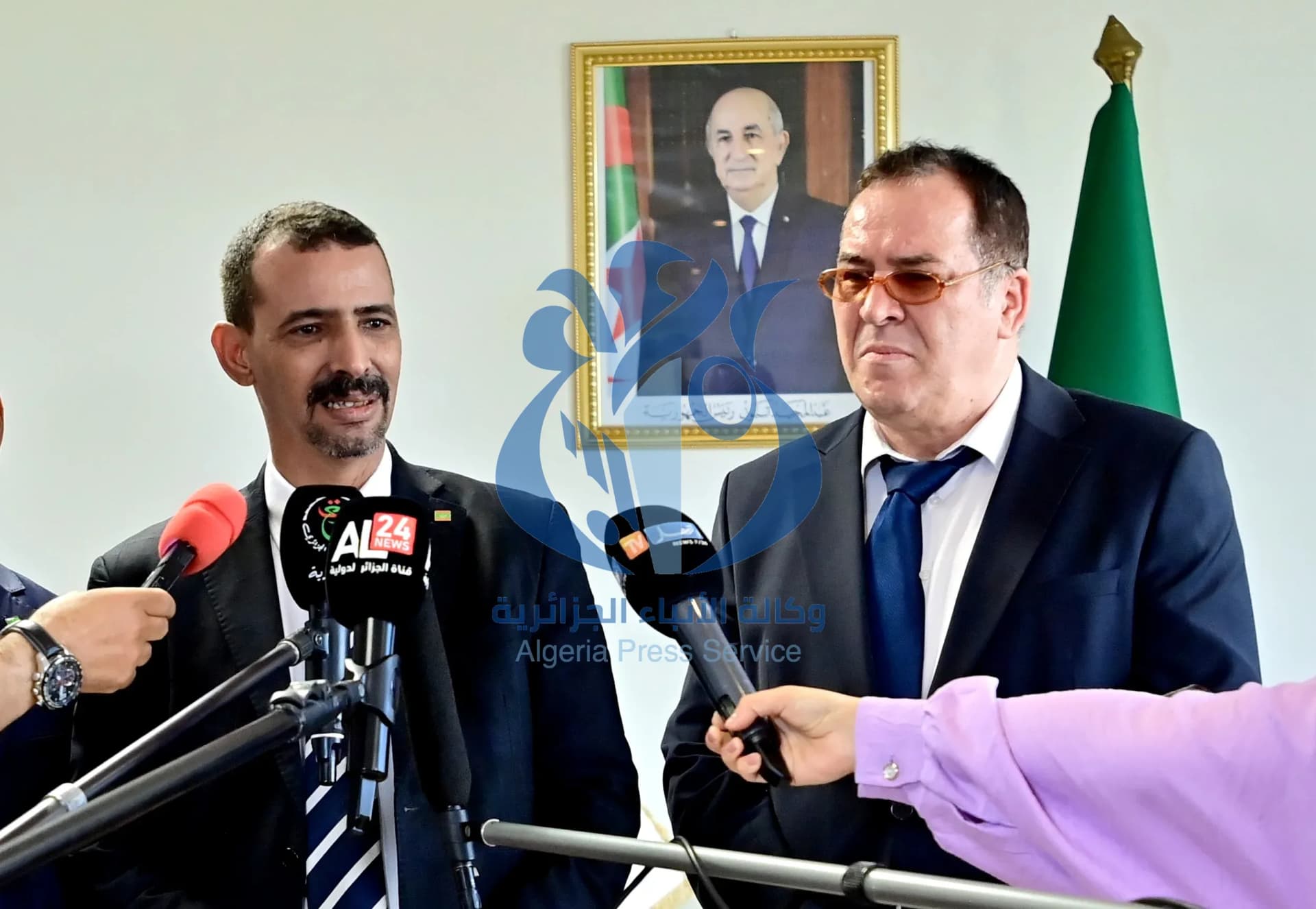  وزير الاتصال يستقبل الوزير الموريتاني للثقافة والفنون والاتصال والعلاقات مع البرلمان 