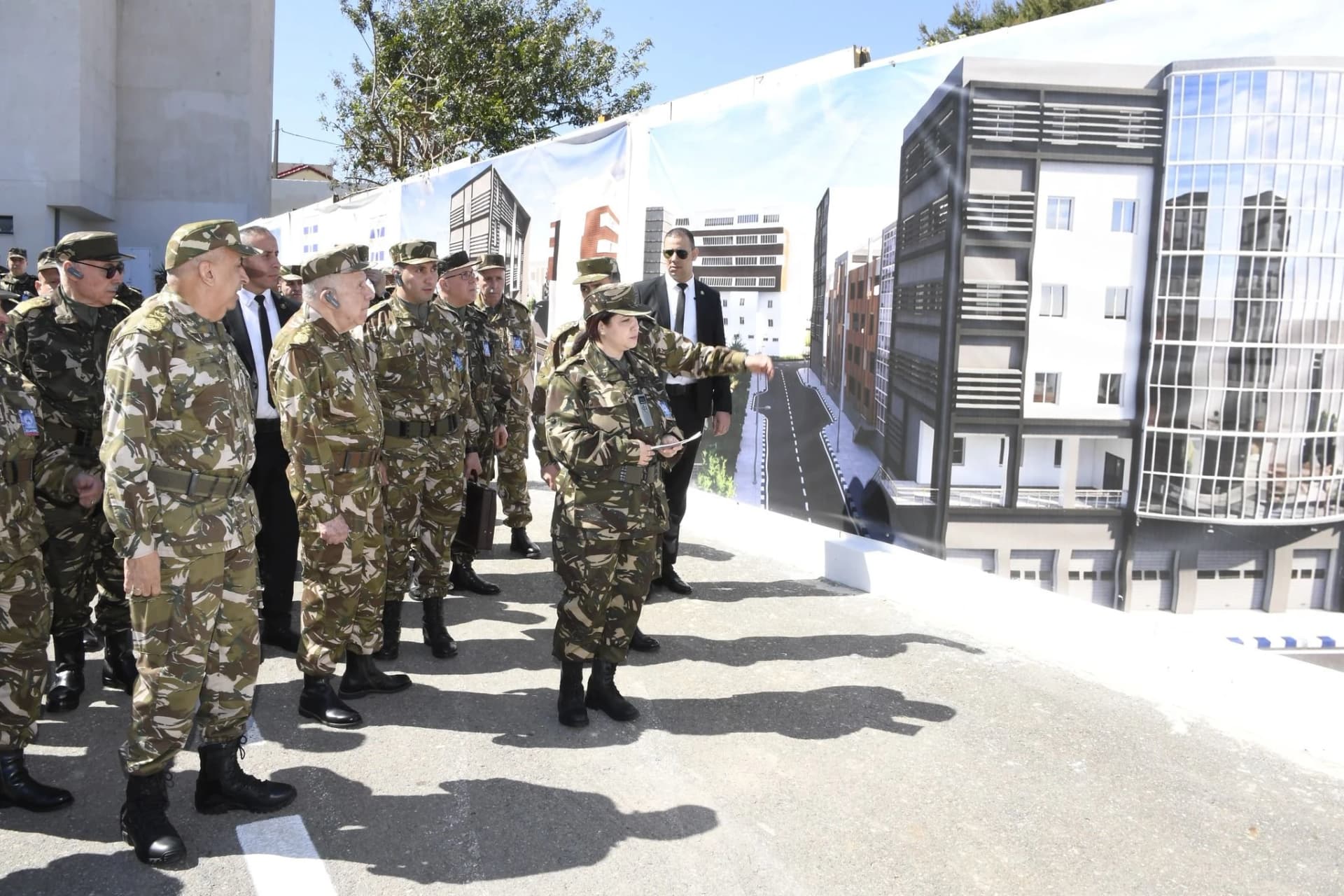 الفريق أول السعيد شنقريحة يترأس أشغال الاجتماع السنوي لإطارات المنشآت العسكرية