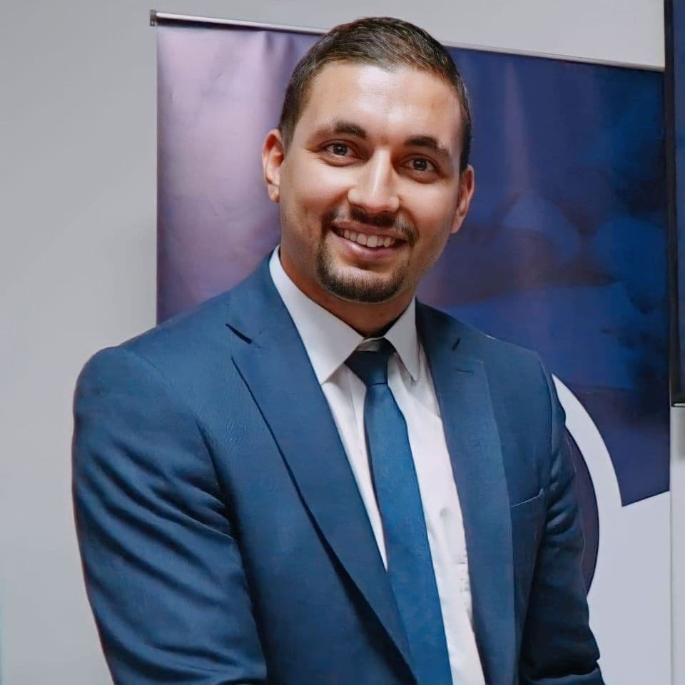 من فكرة بمدرجات الجامعة إلى الإدراج في البورصة.. قصة نجاح المؤسسة الناشئة