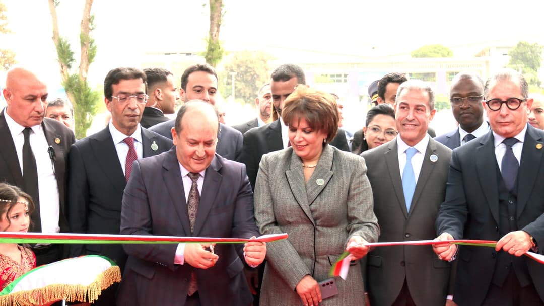 الوزير الأول يشرف على افتتاح الطبعة الـ28 لصالون الجزائر الدولي للكتاب