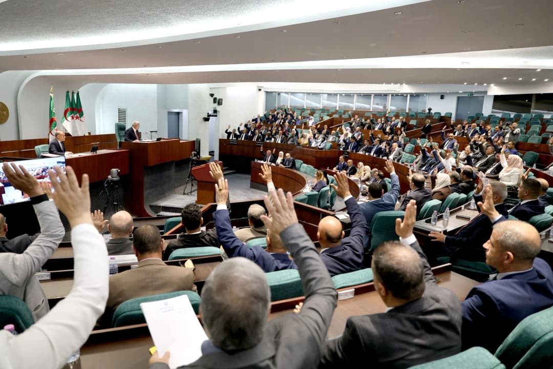 المصادقة على مشروع القانون المتعلق بشروط ممارسة الأنشطة التجارية