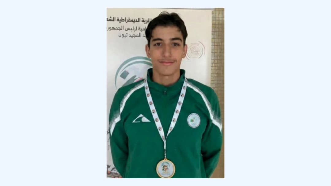 السباح الجزائري الشاب مهدي دحامنة