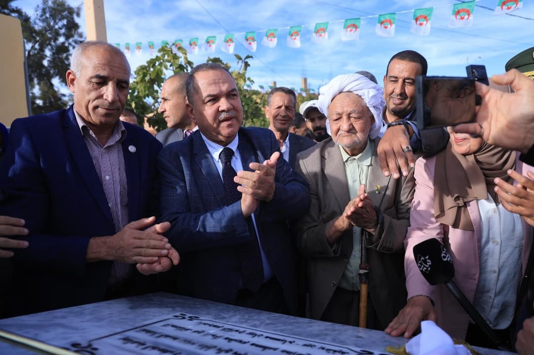 تيارت: وضع حيز الخدمة وحجر الأساس لمشاريع تنموية بدائرة الدحموني