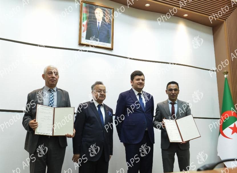 إبرام اتفاقيتي تعاون بين قطاعي الفلاحة والتعليم العالي في مجال التحاليل الزراعية وتحسين المردودية