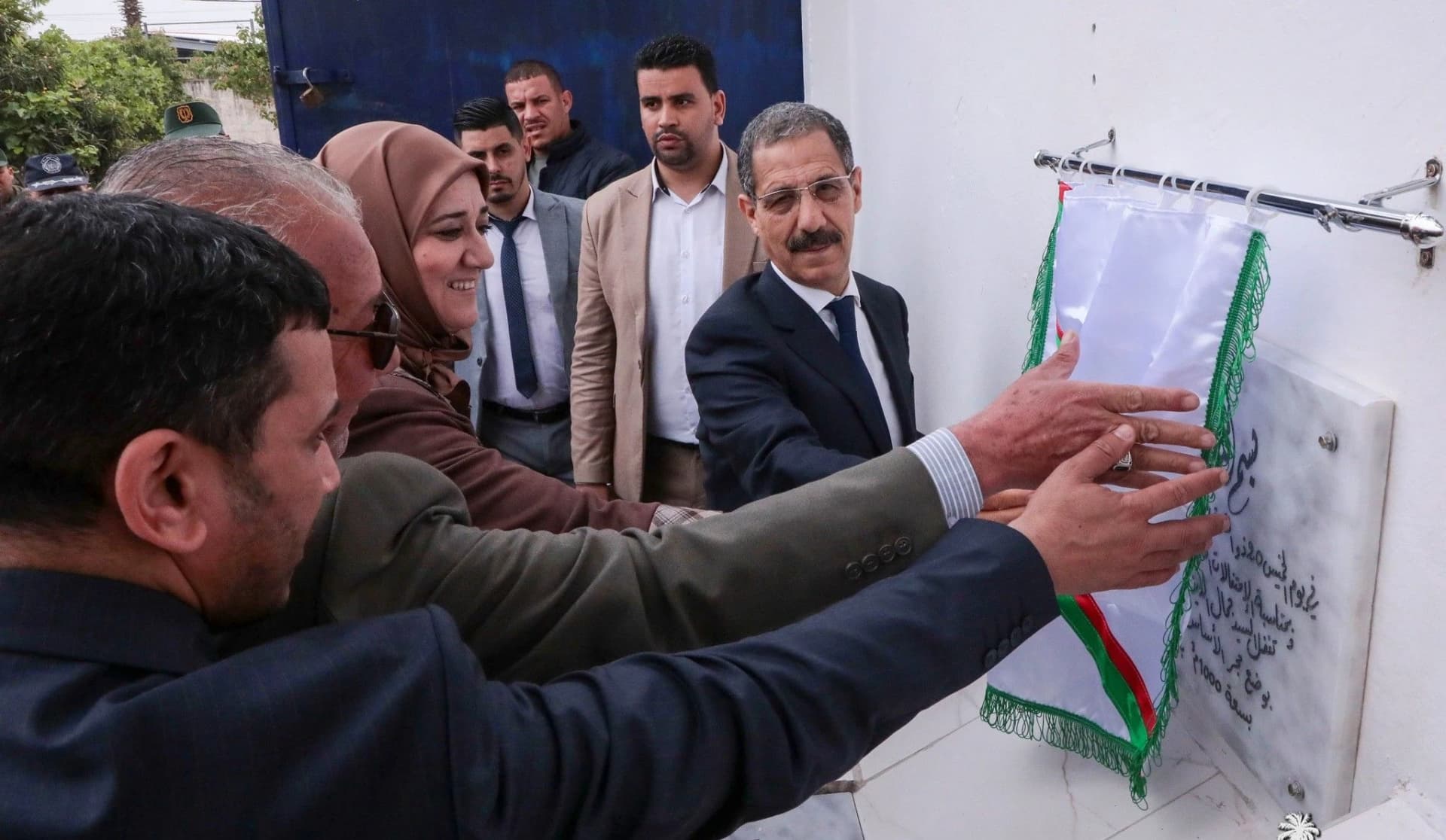 مواصلة مسيرة التنمية بتدشين مشاريع جديدة بولايات الوسط