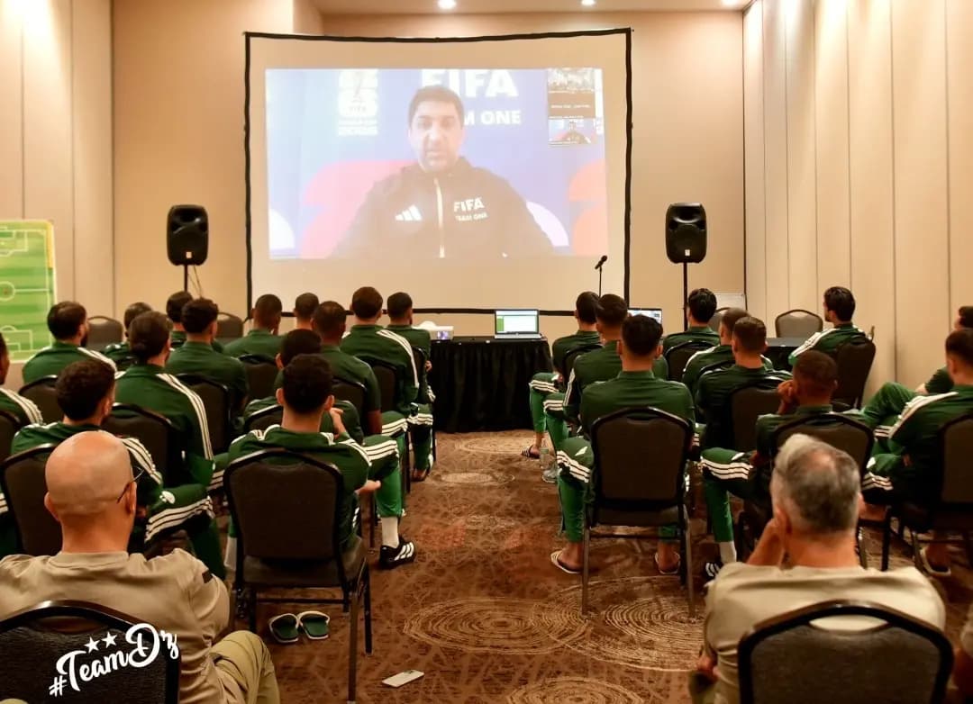 المنتخب الوطني الجزائري يدخل في أجواء المونديال