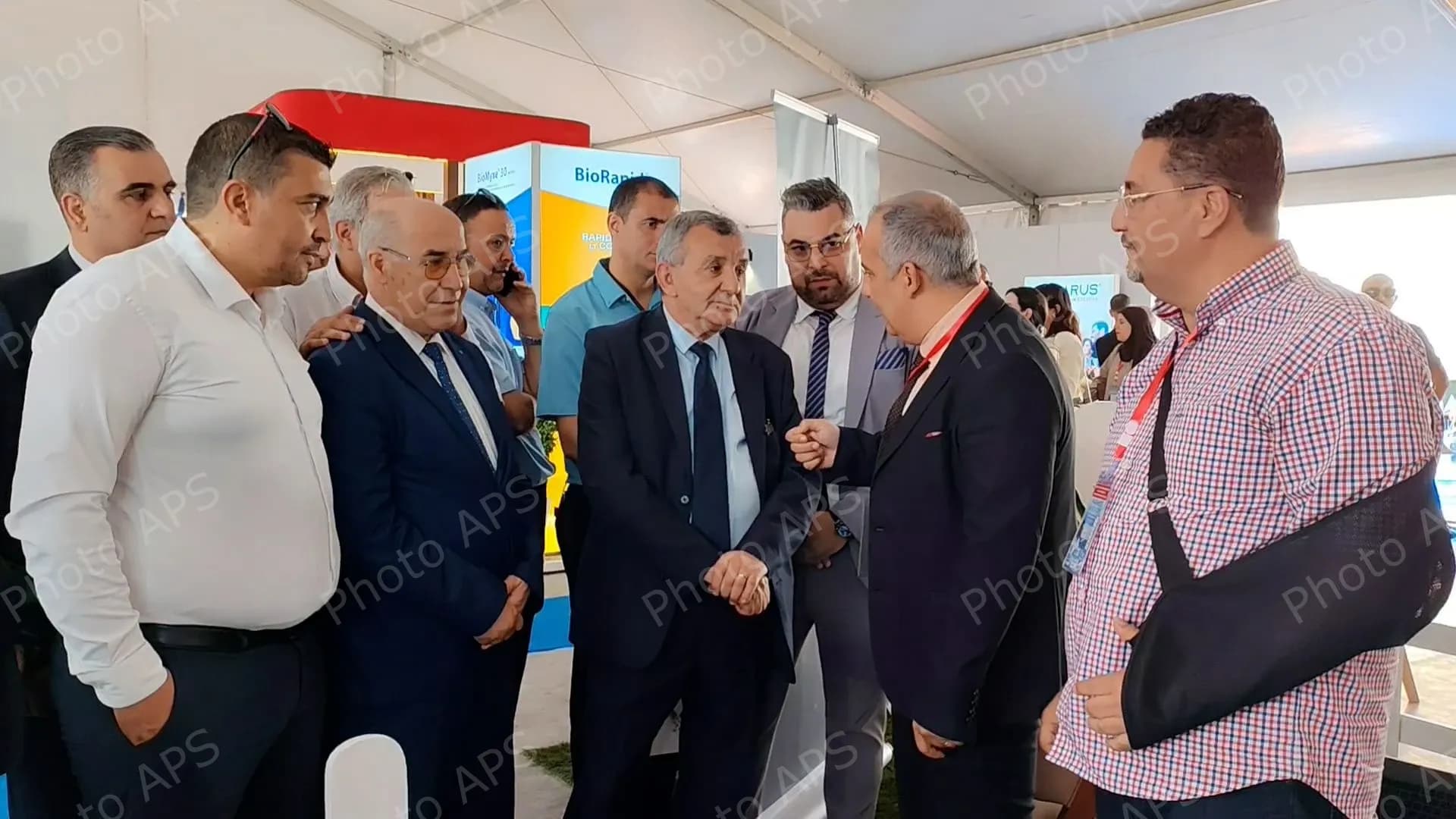 28 عارضا في الطبعة الأولى للصالون الدولي للابتكار الصيدلاني