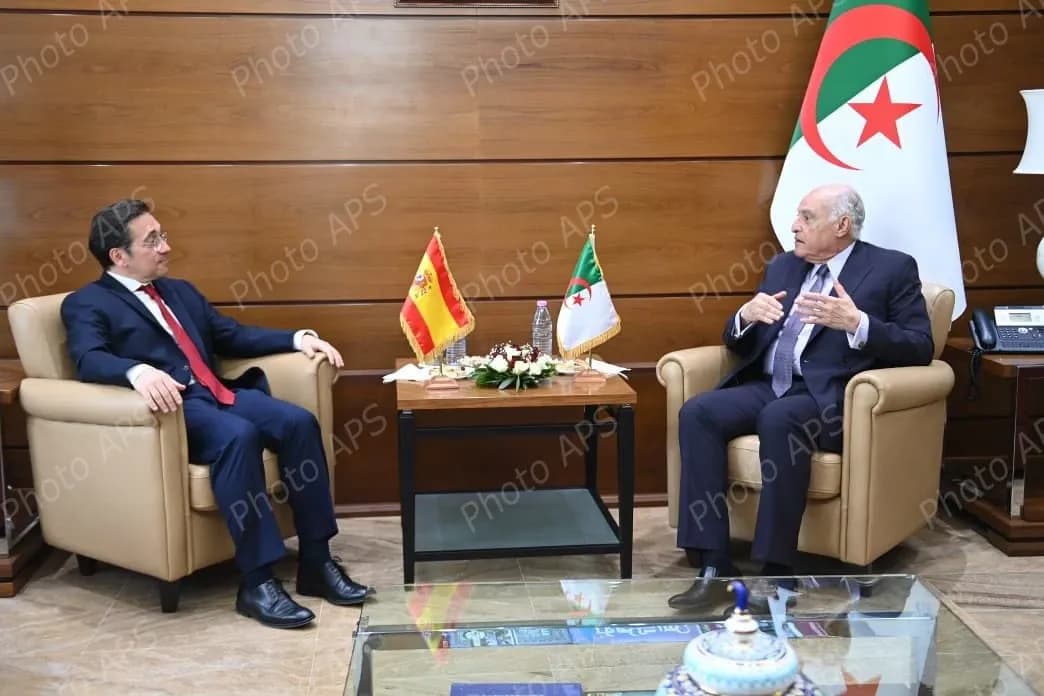 السيد عطاف يستقبل نظيره الإسباني