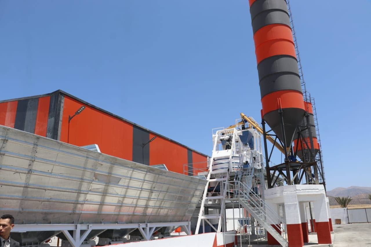 مصنع إنتاج الحديد و الفولاذ بمنطقة ذراع الحاجة بولاية المسيلة