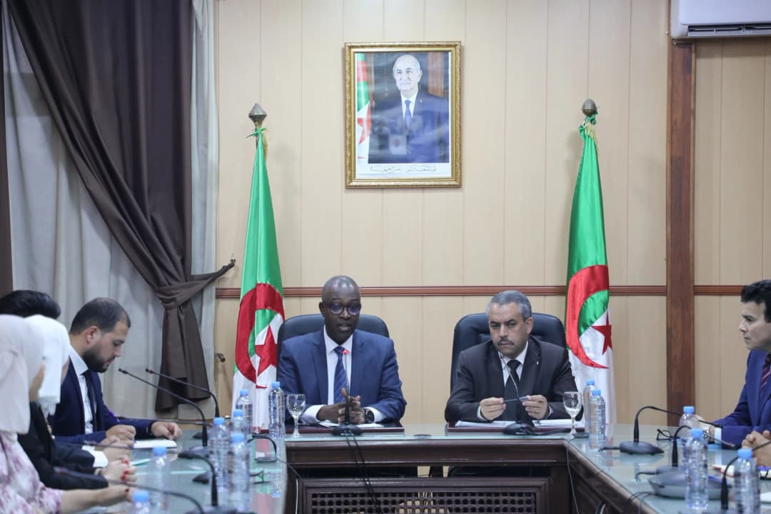 وزير التربية الوطنية ضيف الندوة الافتراضية "ساعة حوار"
