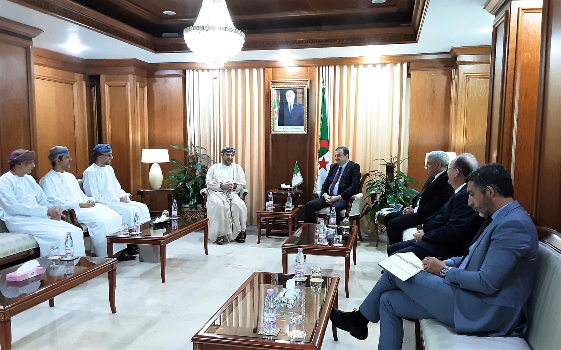 الجزائر سلطنة عمان