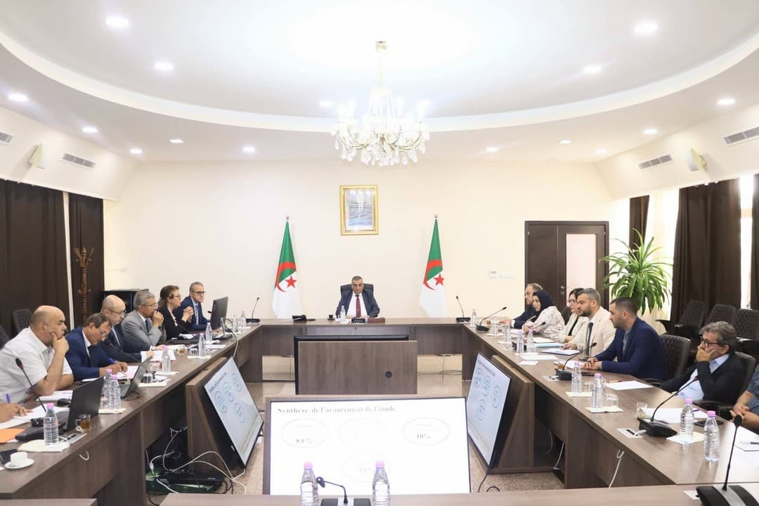 توسعة ميناء جن جن