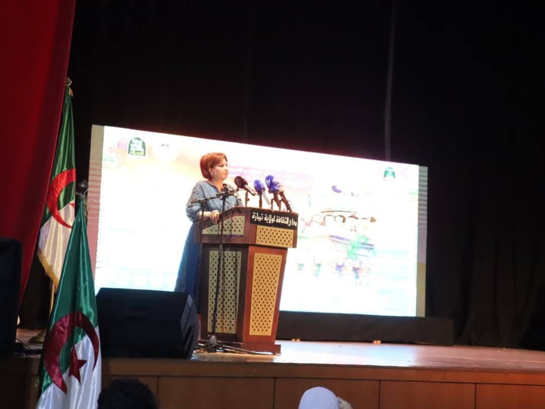 السيدة بن دودة تشرف على اختتام مهرجان "7/7 ثقافتي"